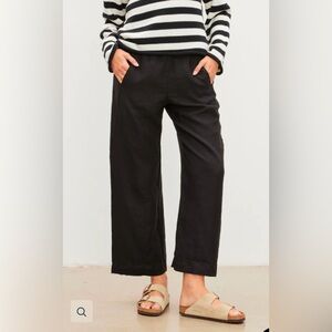 VELVET, LOLA WOVEN LINEN PANT in black.